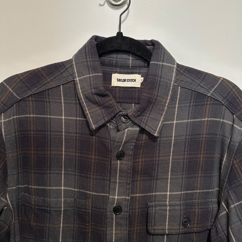 Taylor Stitch: The Moto Utility Shirt in Shale Plaid (M, size 40 ) LIKE-NEW